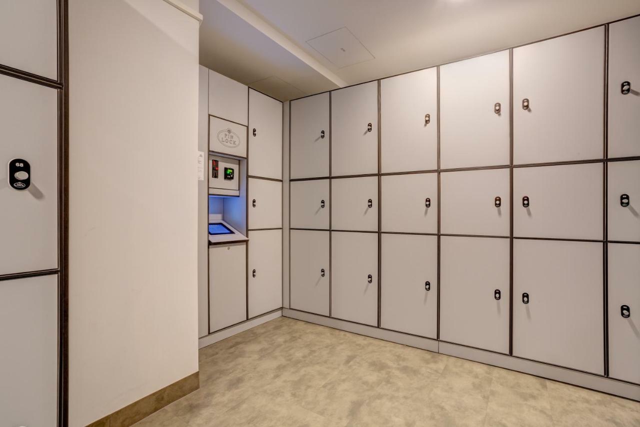 Meininger Hotel Muenchen Olympiapark Bagian luar foto